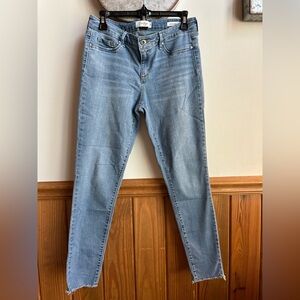 Jessica Simpson size 30 waist Kiss Me Super Skinny high-rise ankle jeans stretch